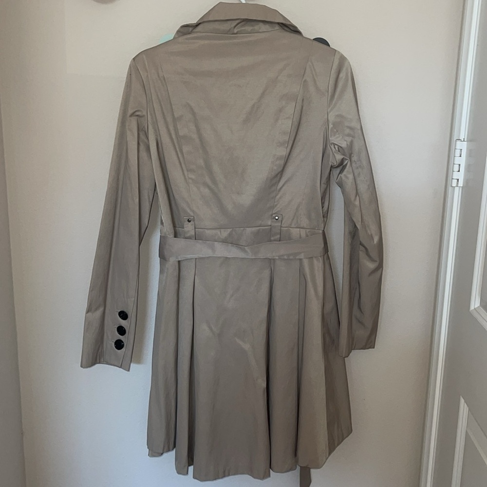 Steve Madden trench coat - Picture 2 of 4